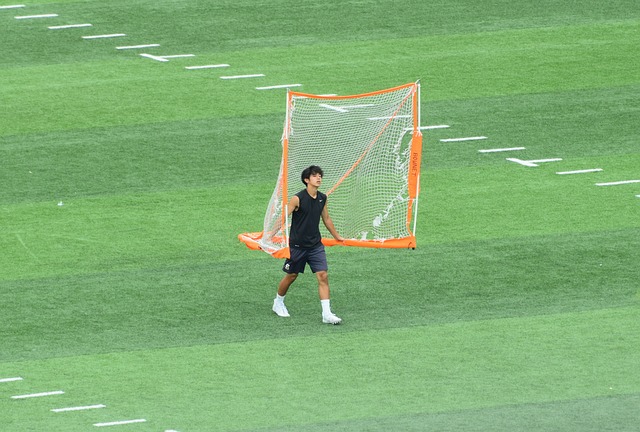 天空：切尔西正努力争取在关窗前签下哈维-西蒙斯和加纳乔