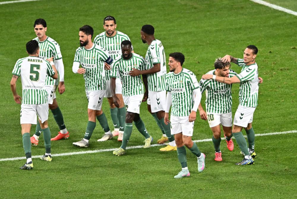 斯内德：姆巴佩会赢得2026年金球奖；没有人效力皇马时想离开